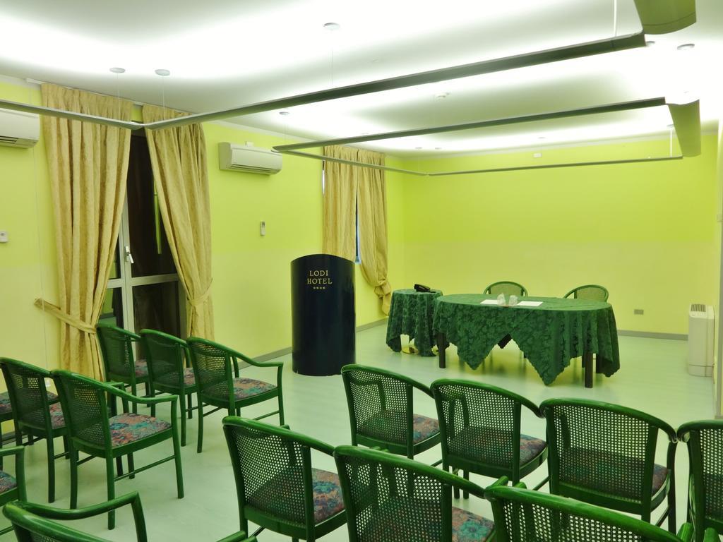 Hotel Lodi Esterno foto